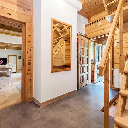 Chalet Pod 7 Lipami Jaworzna